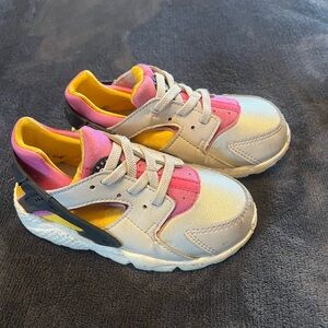 Toddler Nike Huaraches